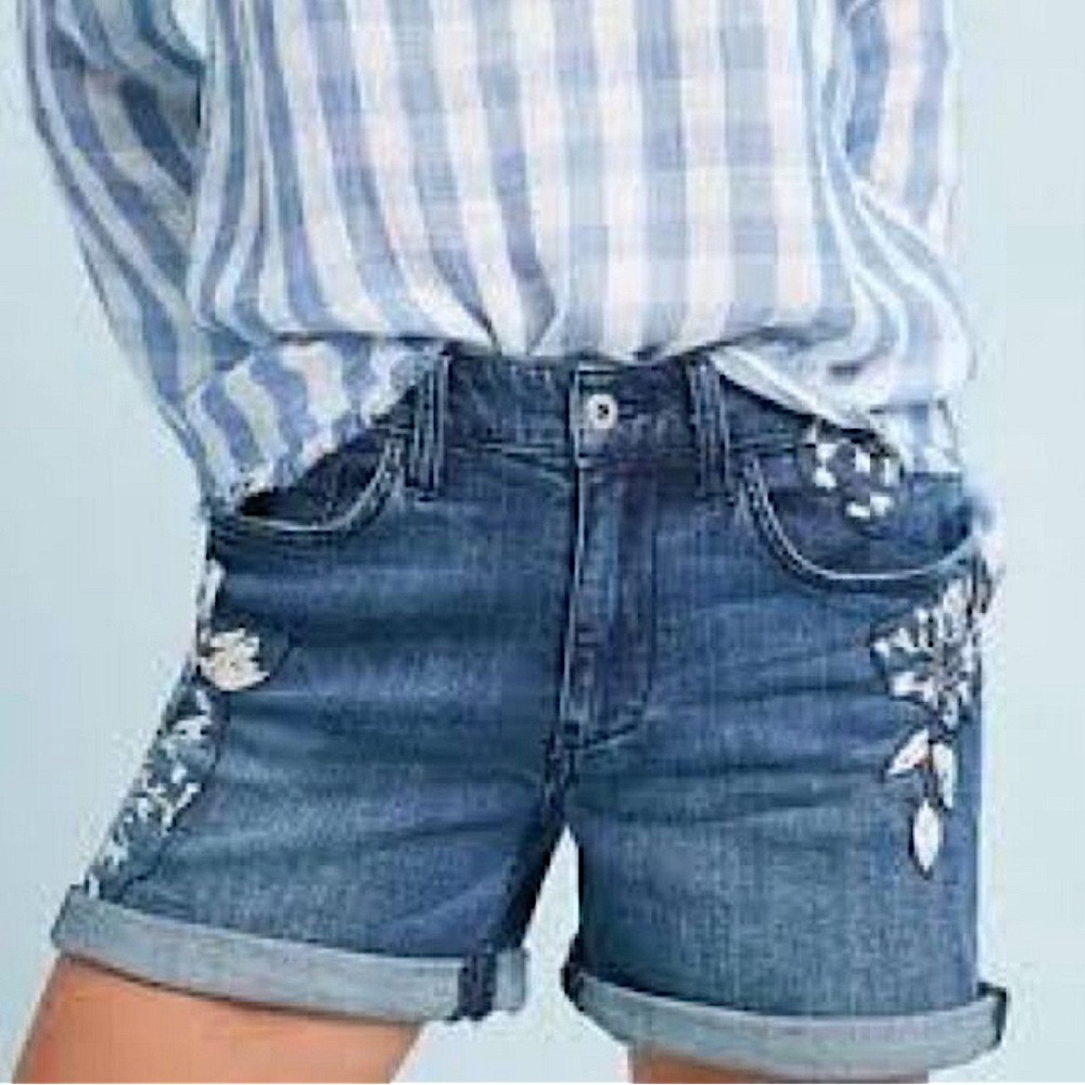 Anthropologie Pilcro and the Letterpress Slim Boyfriend Denim Short